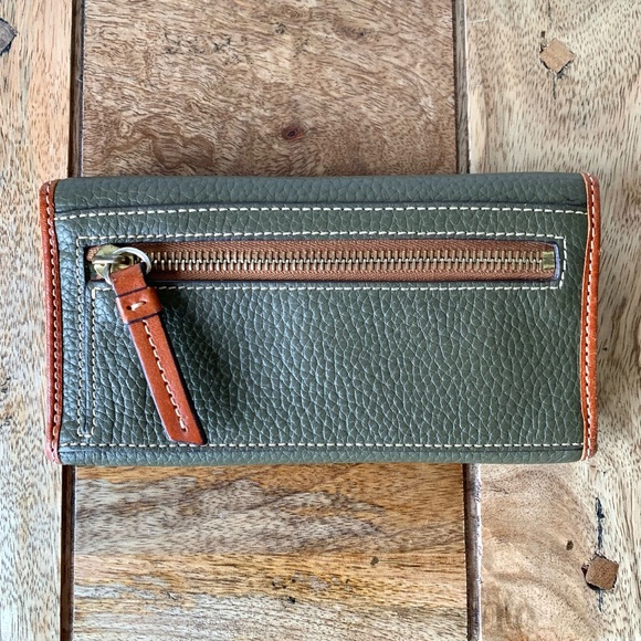 Dooney & Bourke Continental Clutch Wallet - Picture 2 of 6